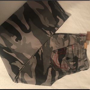 Men’s True Religion jeans